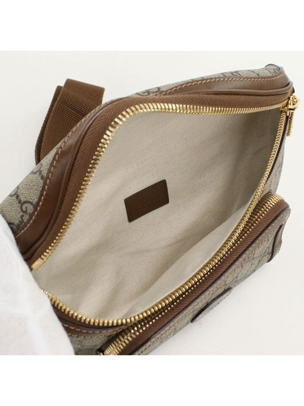 Gucci Belt Bag Interlocking GG Supreme - Picture 3 of 7
